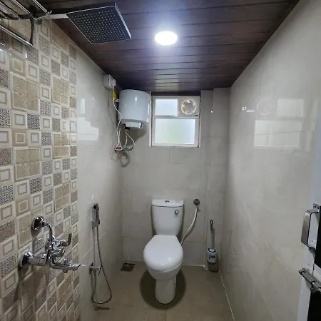 Wild Orchid 5Bhk Villa & Eco Cottages In Sancoale Valley Exterior photo