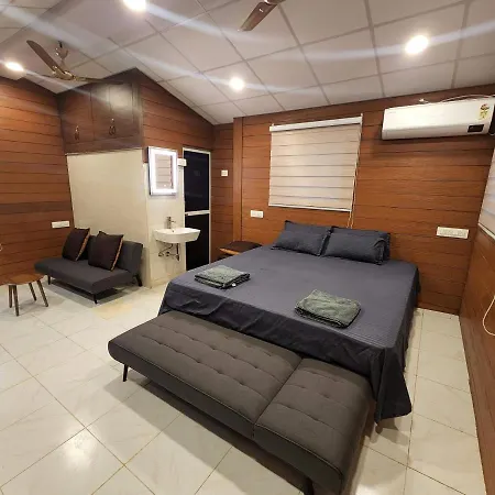 Wild Orchid 5Bhk Villa & Eco Cottages In Sancoale Valley Exterior photo