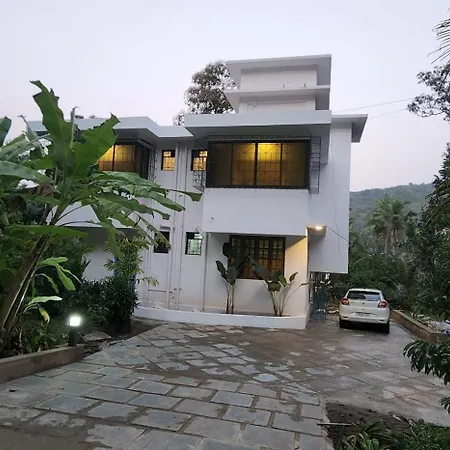 Wild Orchid 5Bhk Villa & Eco Cottages In Sancoale Valley Exterior photo