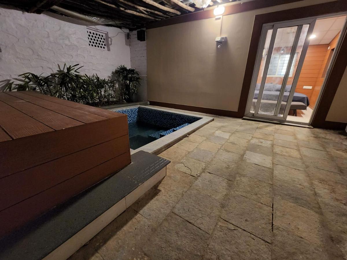 Wild Orchid 5bhk & Eco In Valley Holiday home Sancoale