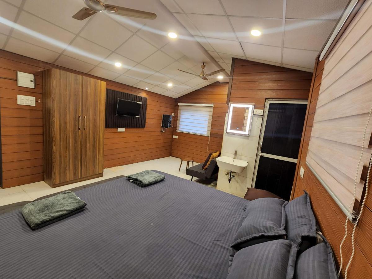Wild Orchid 5bhk & Eco In Valley Holiday home Sancoale