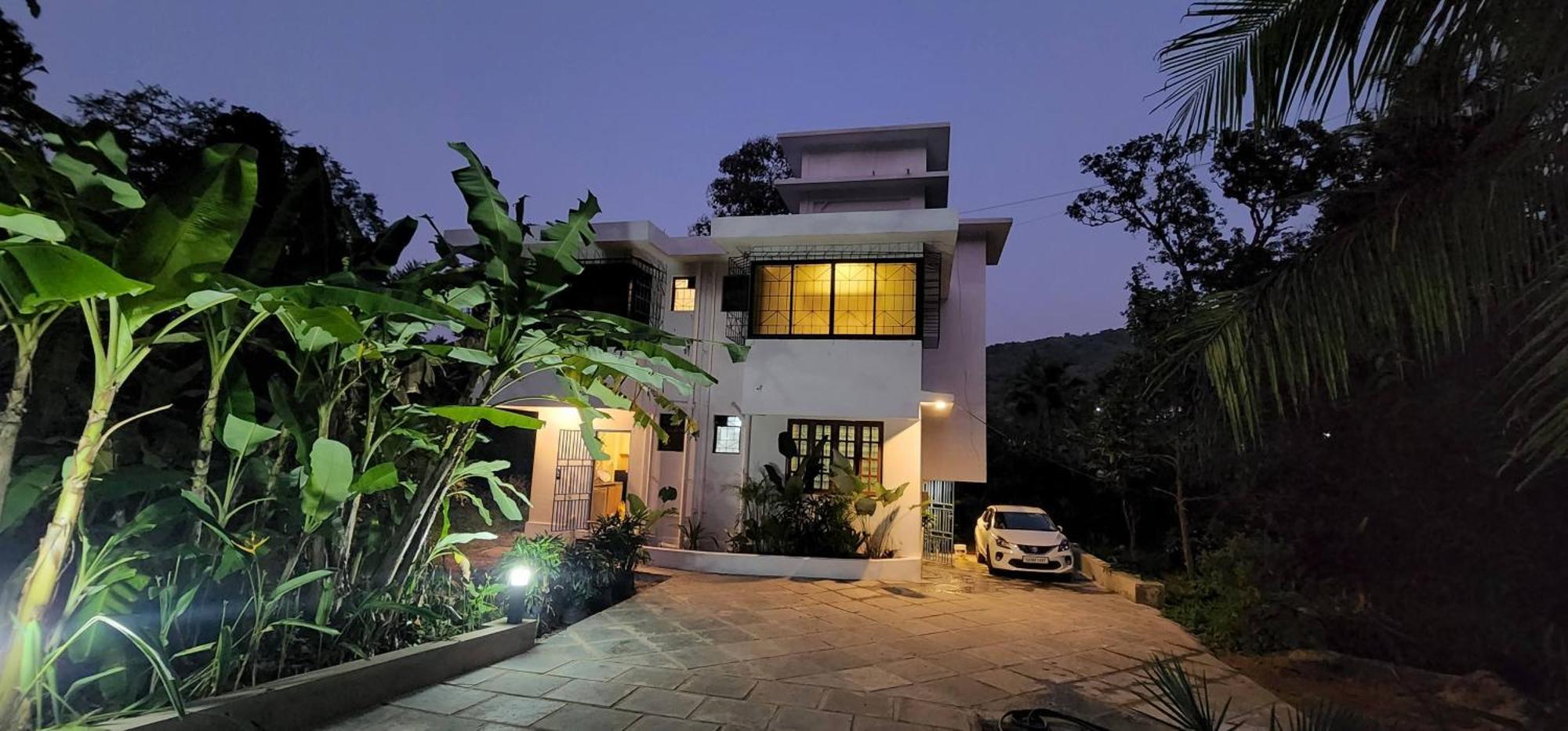 Wild Orchid 5bhk & Eco In Valley Holiday home *